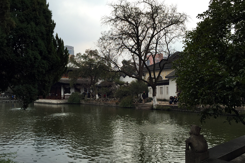 月下说金陵，晨起游南京