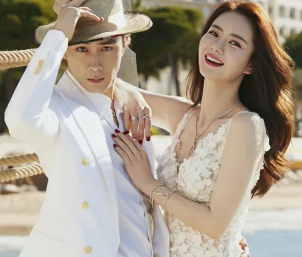 戚薇成功背后的辛酸,戚薇快乐何止这些