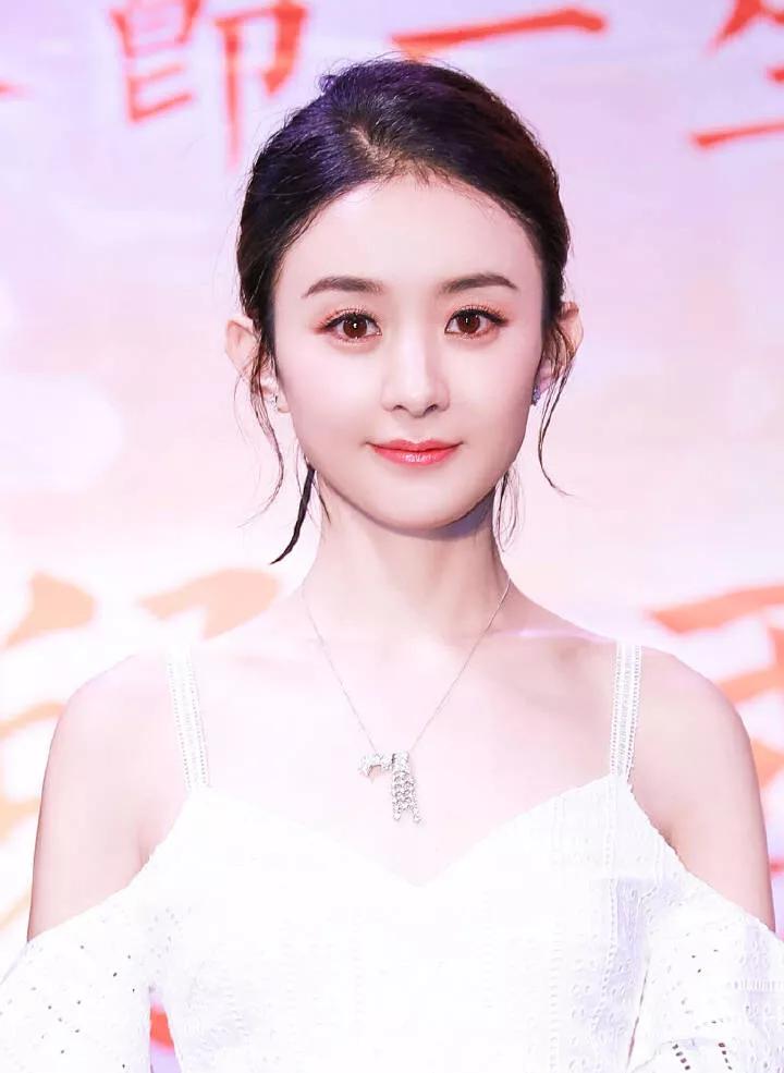 赵丽颖到底谁在捧她,赵丽颖和她你选择谁