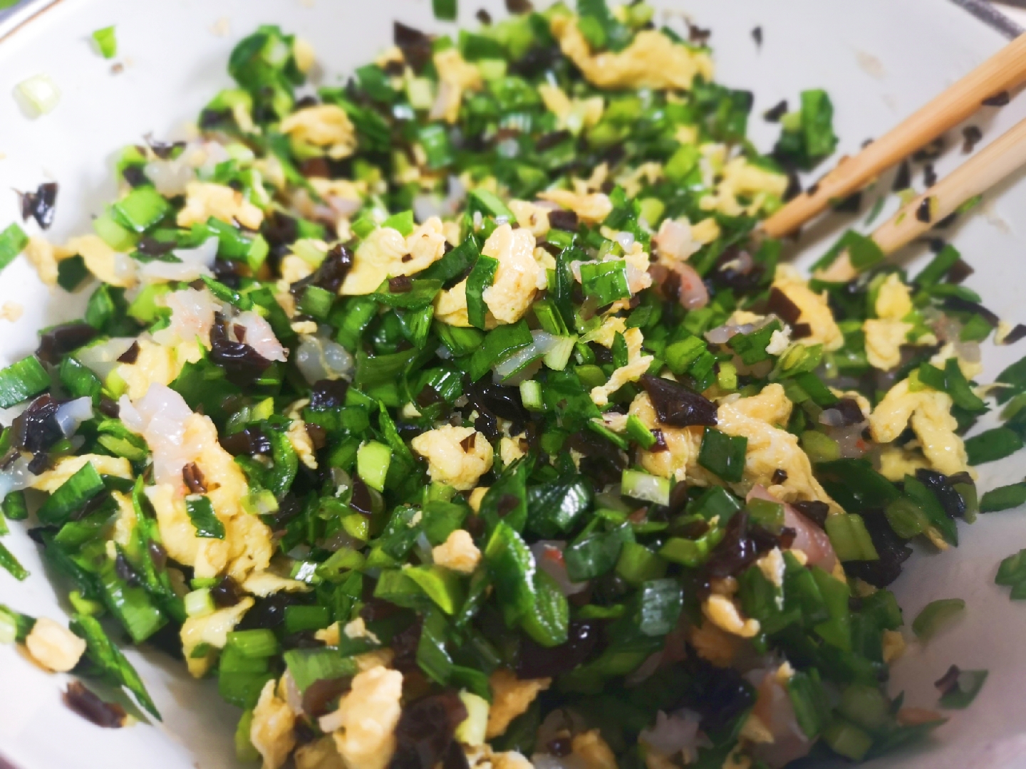 素馅饺子怎么调鲜嫩多汁,素馅饺子怎么调馅好吃呢