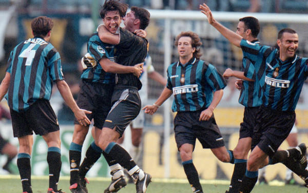 征服世界足坛的“中国男孩”高深莫测的迷之天才