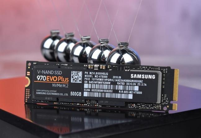 固态硬盘性能排行榜最新版本,固态硬盘详细性能排行前十