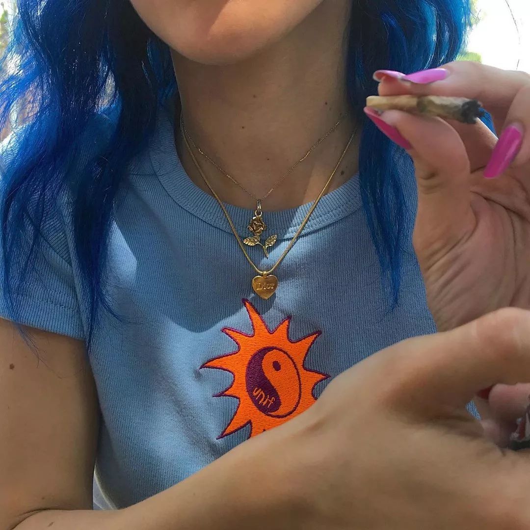 宋妍霏阿迪达斯丝带鞋,宋妍霏阿迪达斯鞋子