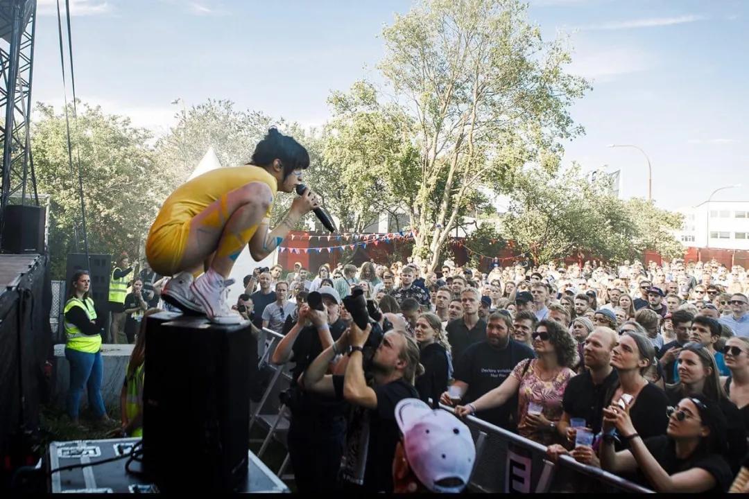 看见音乐人｜丹麦电子女神Lydmor开拓概念化音乐宇宙