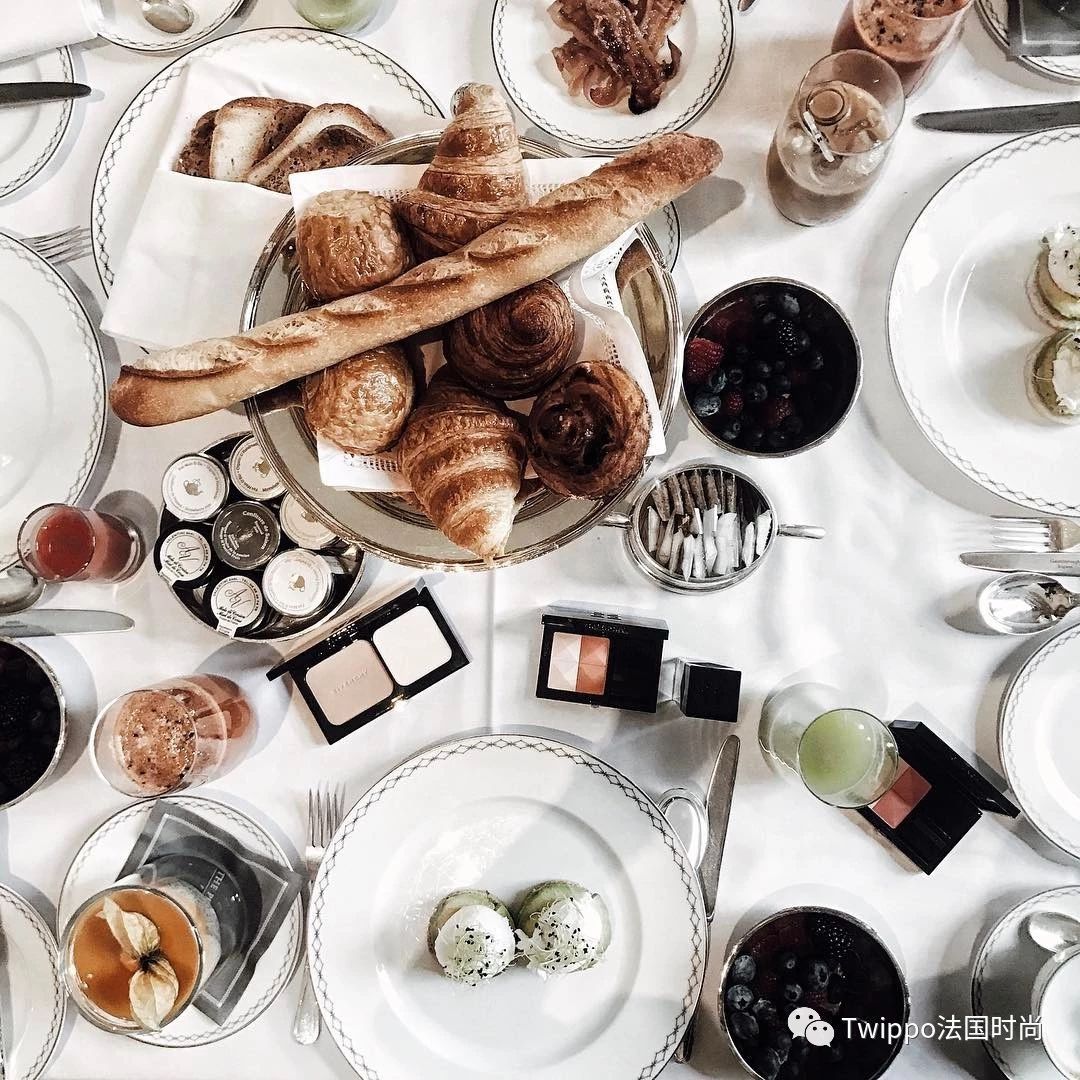 低调的奢牌,花大钱买了一辆豪车