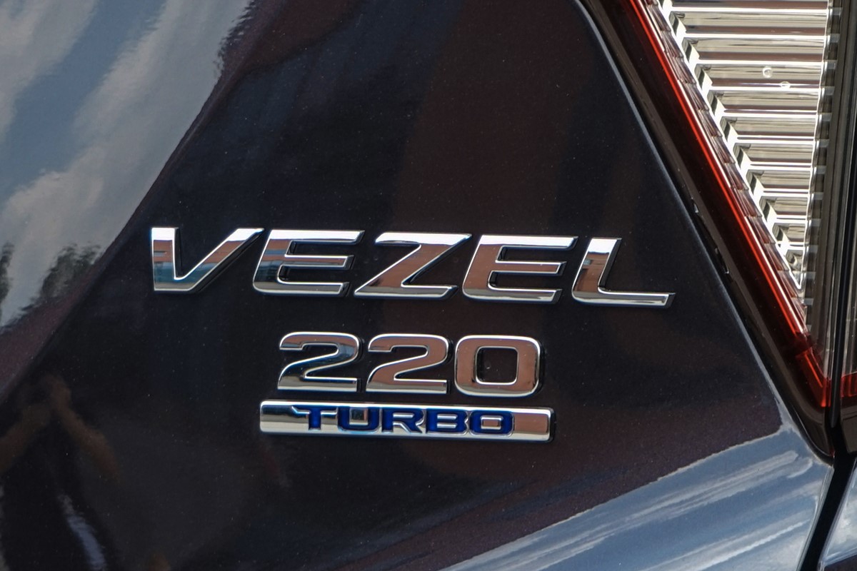 本田缤智羽翼大灯泡怎么更换,广汽本田缤智1.5t发动机型号