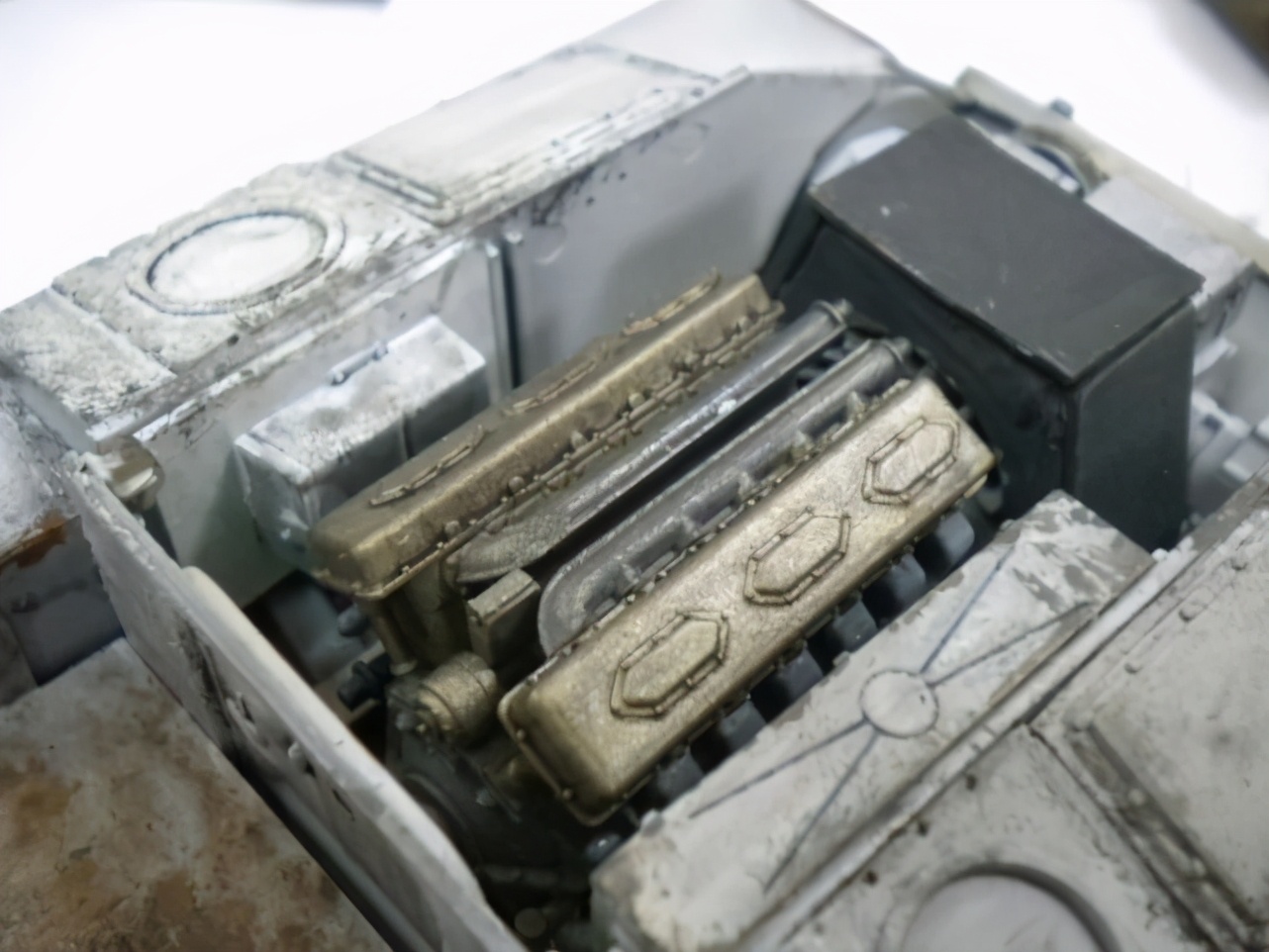 45元塑料坦克模型，精心制作半年，完工时太逼真！一万元也不卖