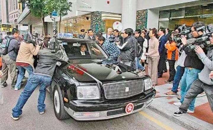 日本天皇顶级座驾,日本天皇的丰田车