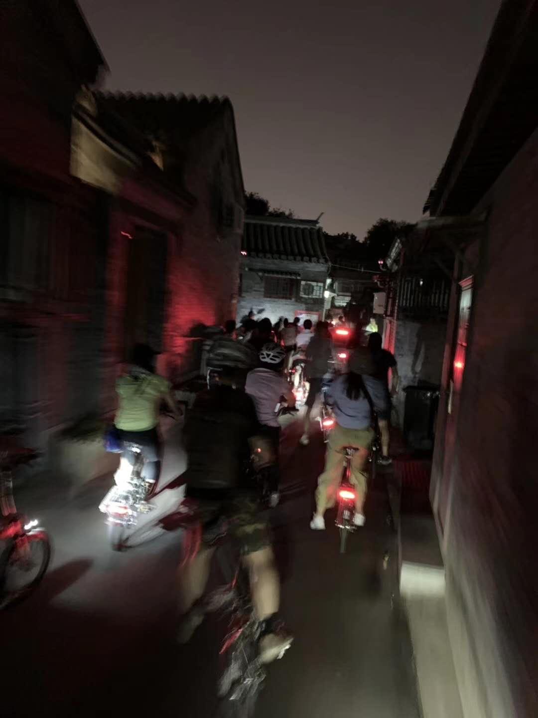 上千块的瑜伽裤,1000块一条的瑜伽裤