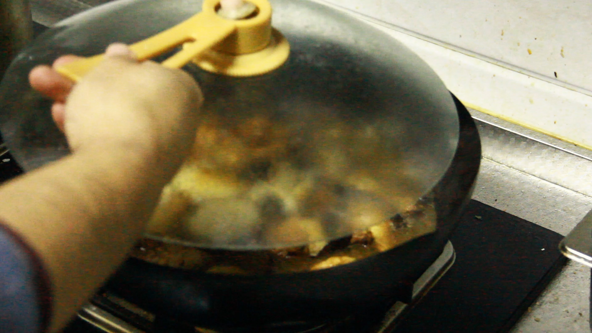 鸡翅根为什么做出来很腥,红烧鸡翅根做法味道超棒一看就会