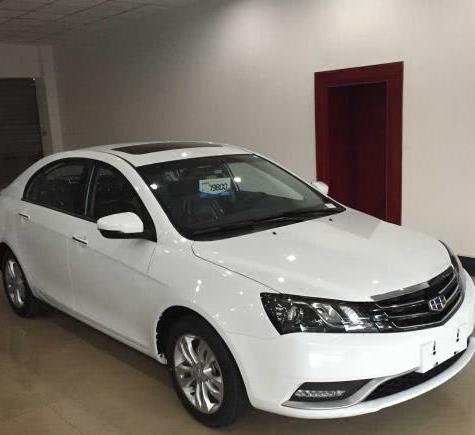 珍珠白车漆发黄最简单的处理妙招,极氪001新款白色车漆发黄怎么解决