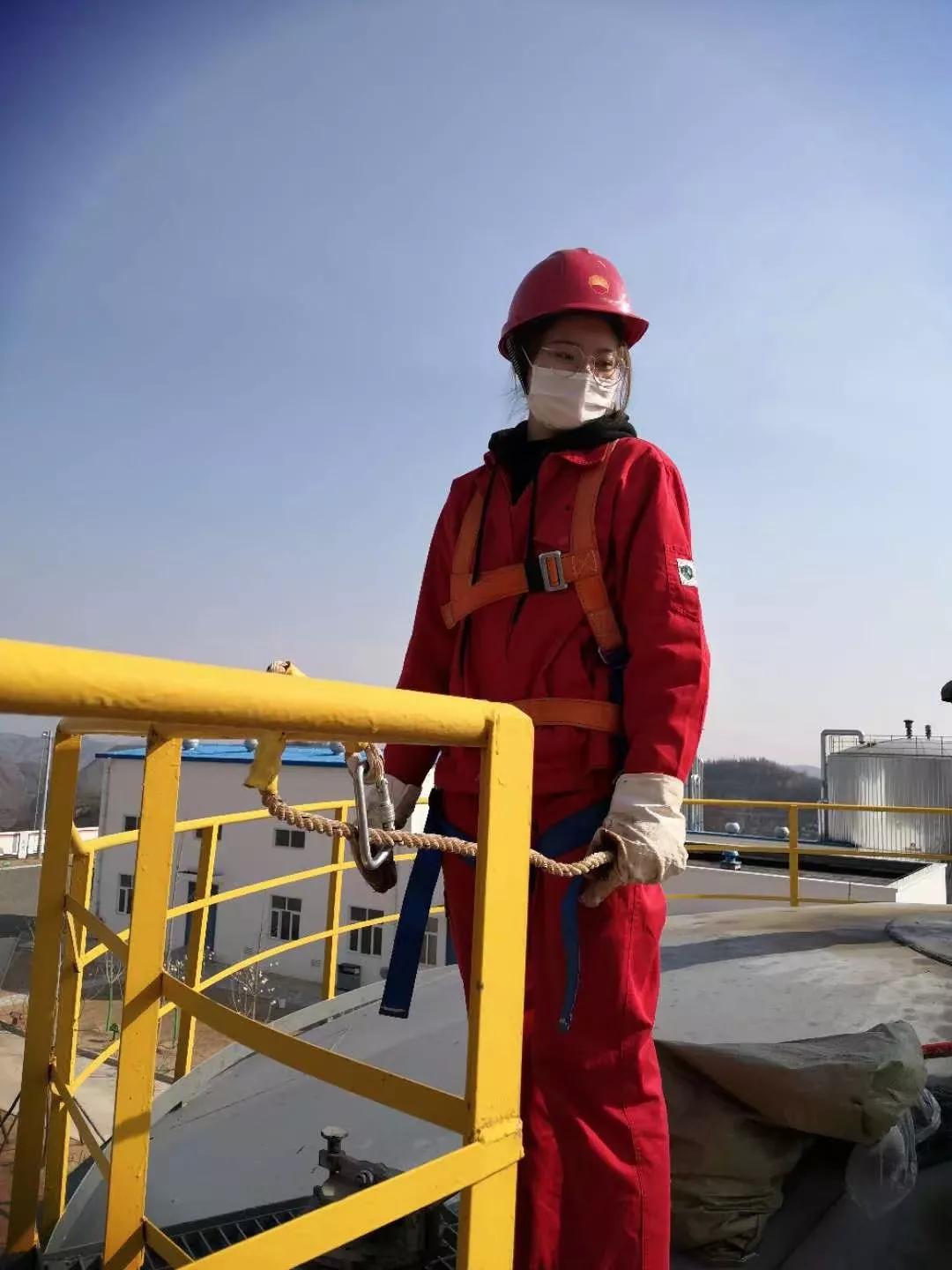 只要上班够土下班就没人认出,只要上班够土下班就认不出来