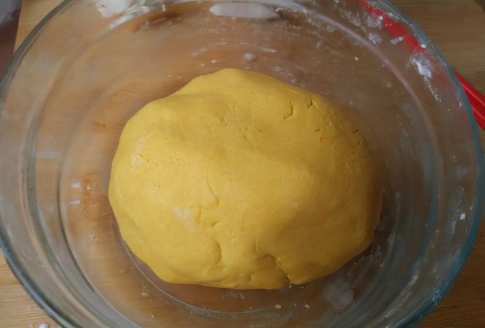 做南瓜饼时用面粉还是糯米粉,做南瓜饼是用面粉还是用糯米粉