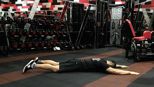 改善腰酸背疼，4动作加强下背肌，改善酸痛！稳定脊椎