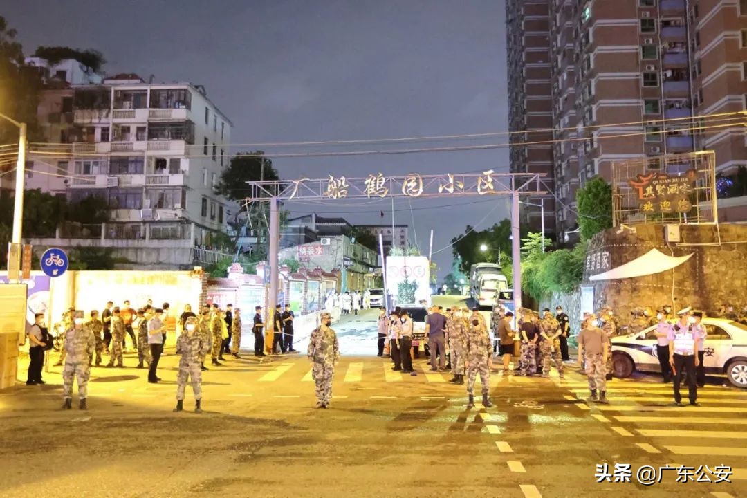 大雪纷飞坚守在抗疫一线的视频,深夜零下七度坚守抗疫一线