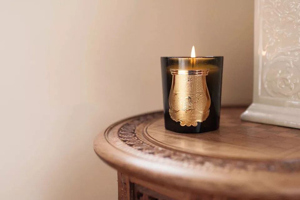 结婚纪念日送红包还是礼物,结婚送什么礼物好大气简单