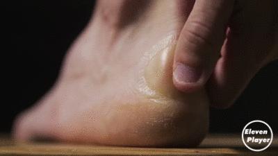 如何使足球鞋变得合脚,新足球鞋磨脚后跟处理4种方法