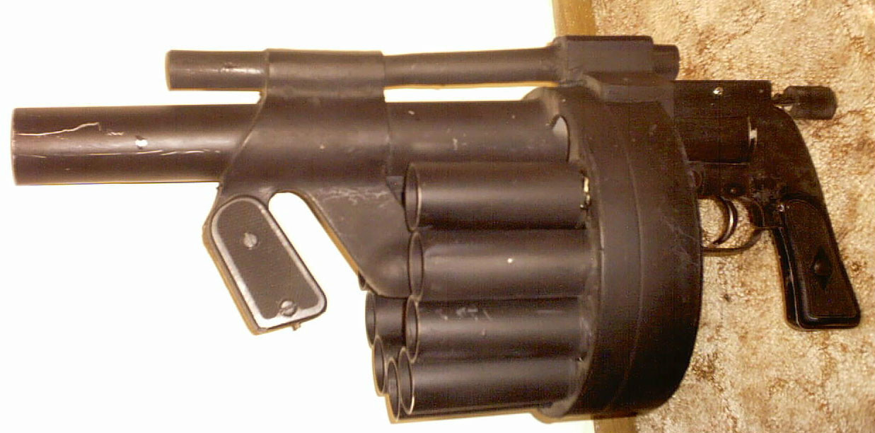 施瓦辛格终结者装备,施瓦辛格终结者机枪