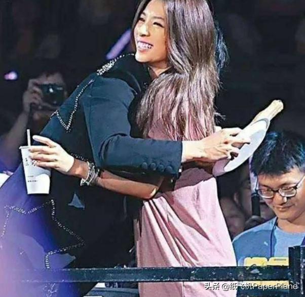 林俊杰《她说》-有些相见，不如怀念，好久不见，不如不见