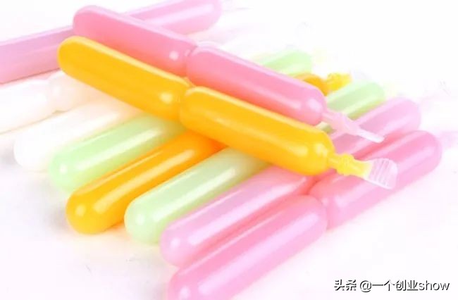 辞掉铁饭碗去经商，靠卖小小的瓜子却年赚10亿！还把公司做上市！