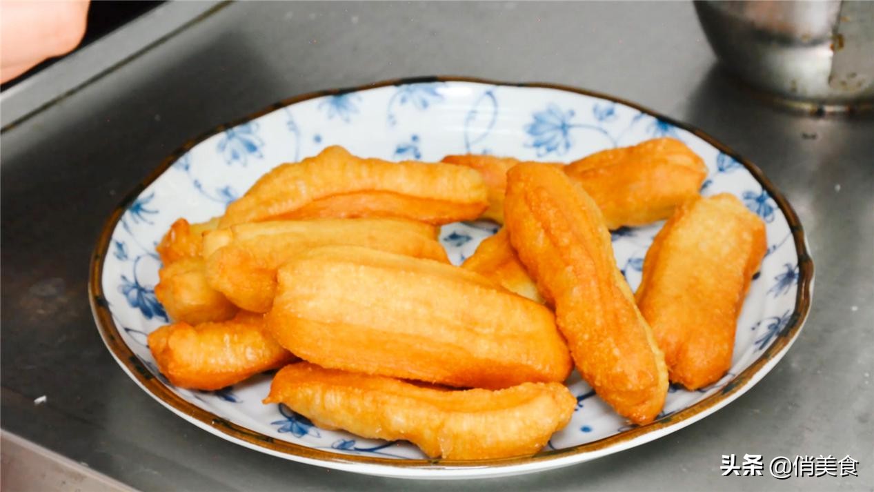 鱼头要怎么做的才好吃,这才是鱼头最好吃的做法