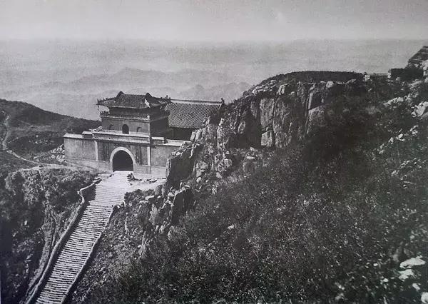 100年前中国风景建筑老照片,两亿多年前的景观
