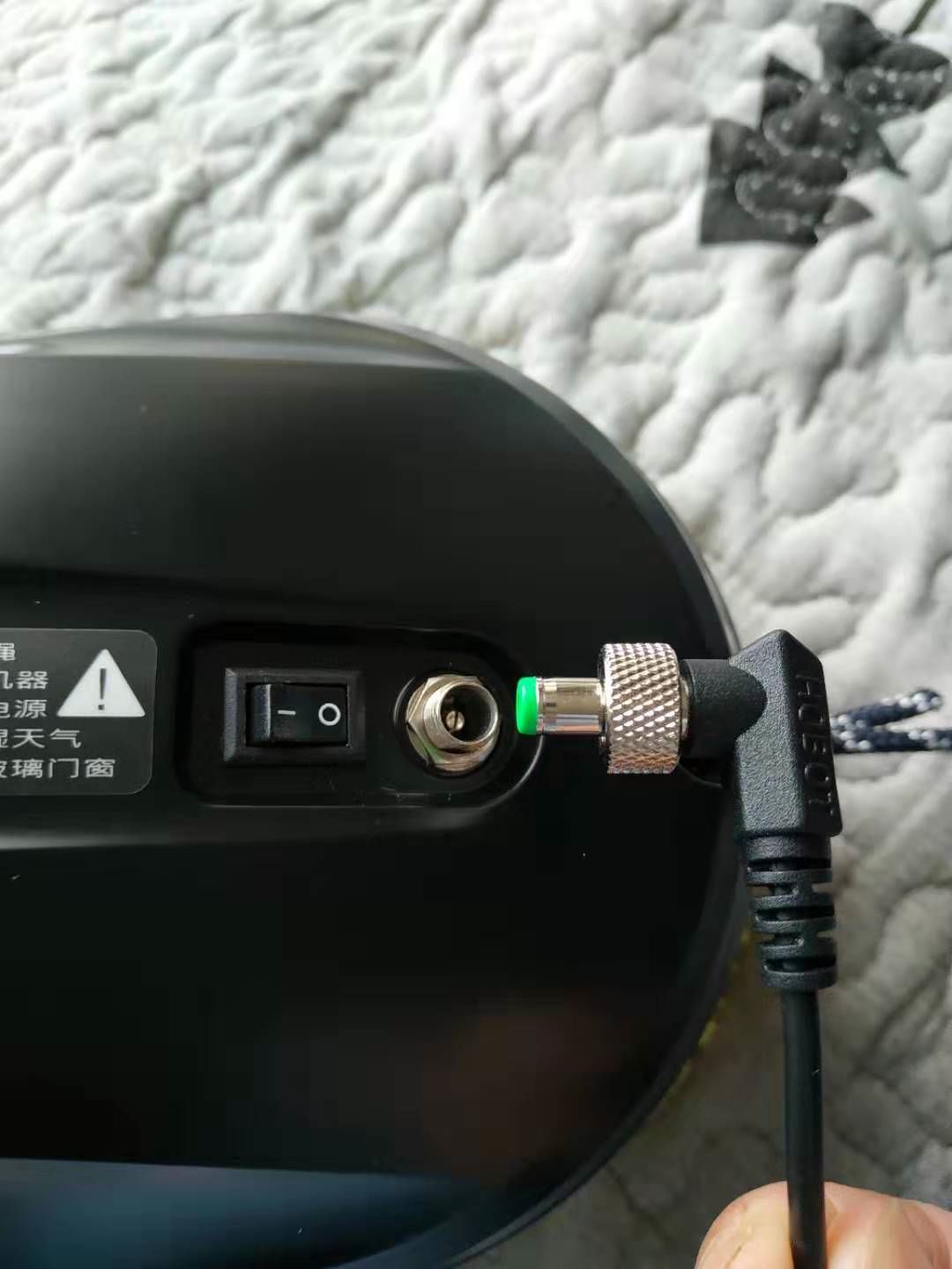 玻妞擦窗机器人七天免费试用,超薄擦窗机器人评测