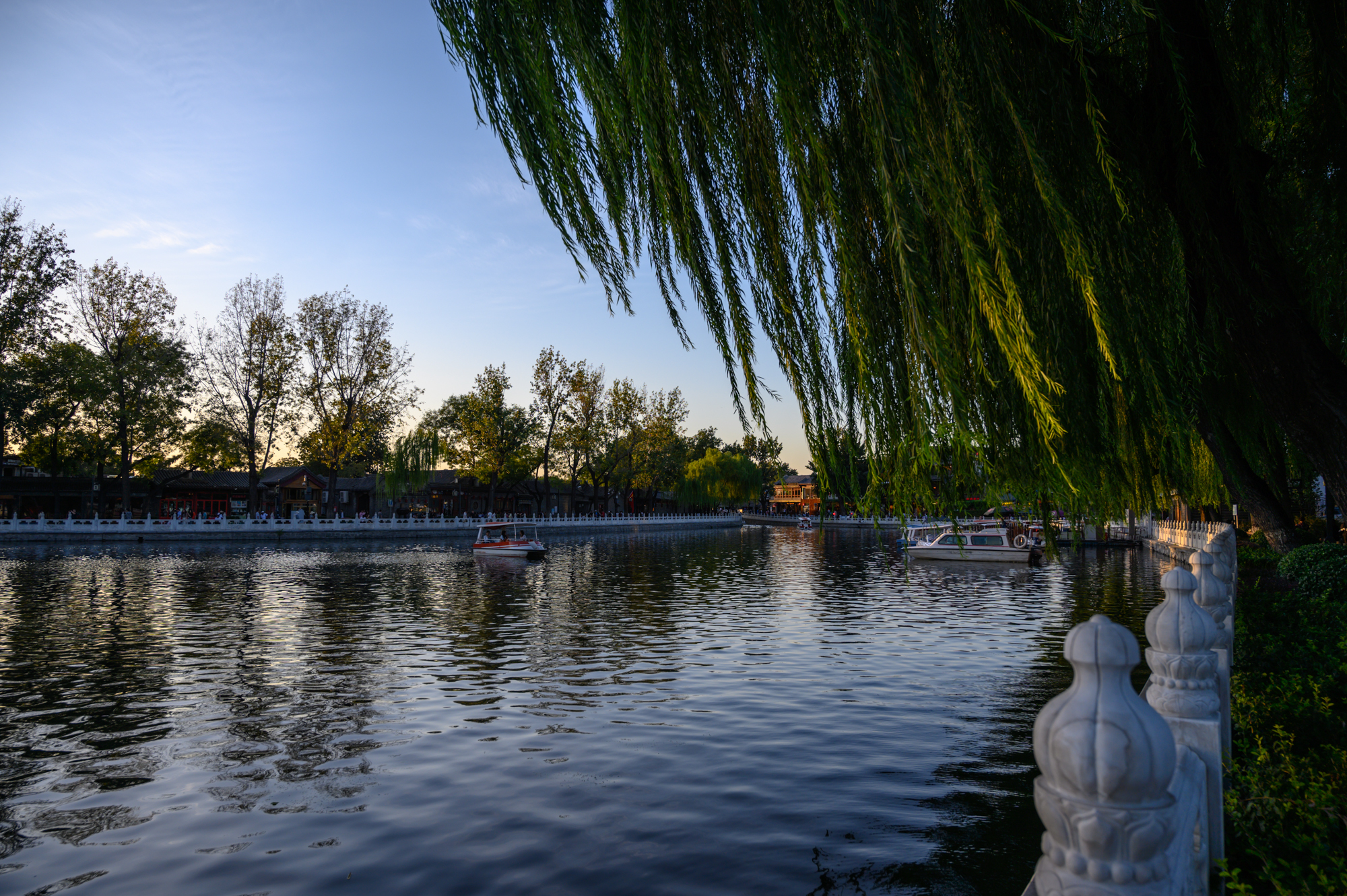 什刹海北方的水乡,什刹海的景区景点