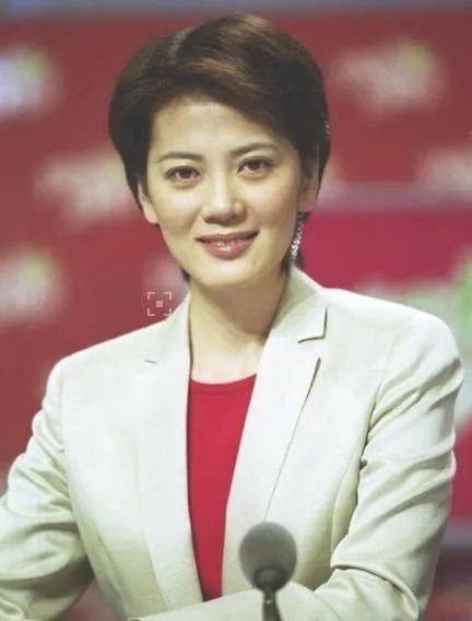 冰美人入狱后她老公不离婚,世界杯一哭成名完整版