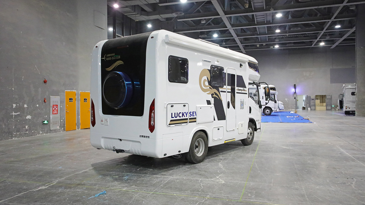 法美瑞海角七号轻卡房车尊尚版,2024款海角七号房车评测