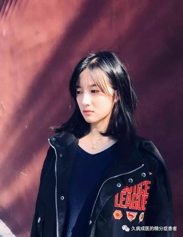 震惊！清华学霸校花，竟约北大女生3P,4P，好厉害的玩法