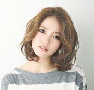 怎么才能找到长脸适合自己的发型,长脸什么发型好看又简单又有气质