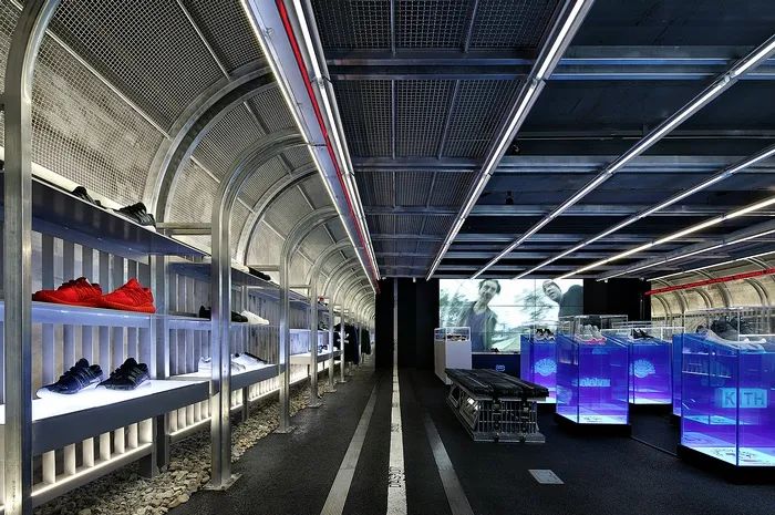 阿迪达斯首尔限定,首尔阿迪达斯店