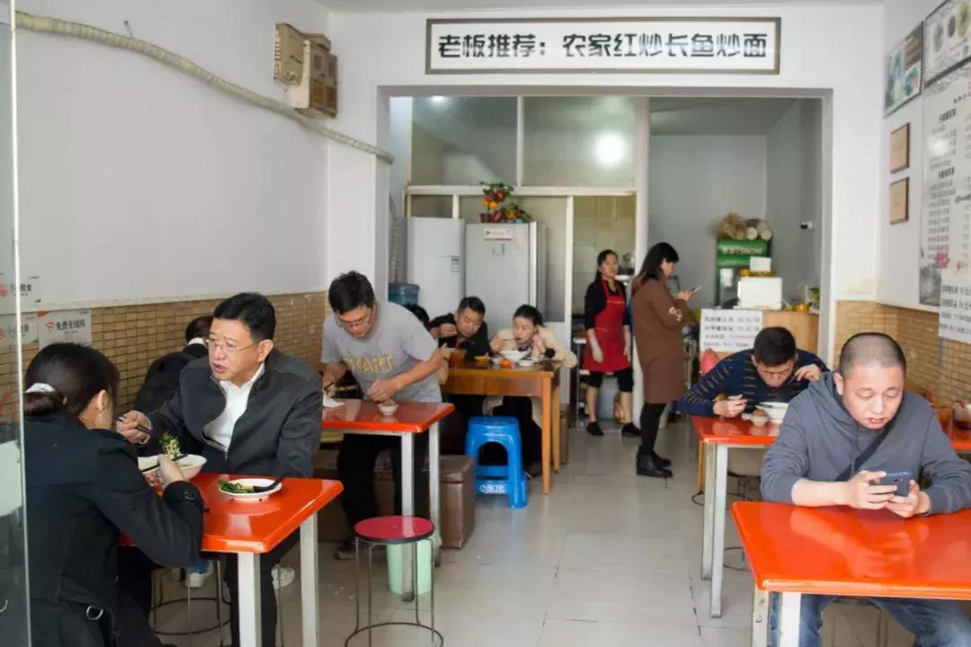 南京板仓街网红面条,南京板仓街早餐店