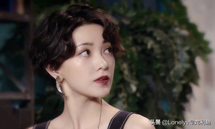 毁誉参半下一句怎么说,毁誉参半句子