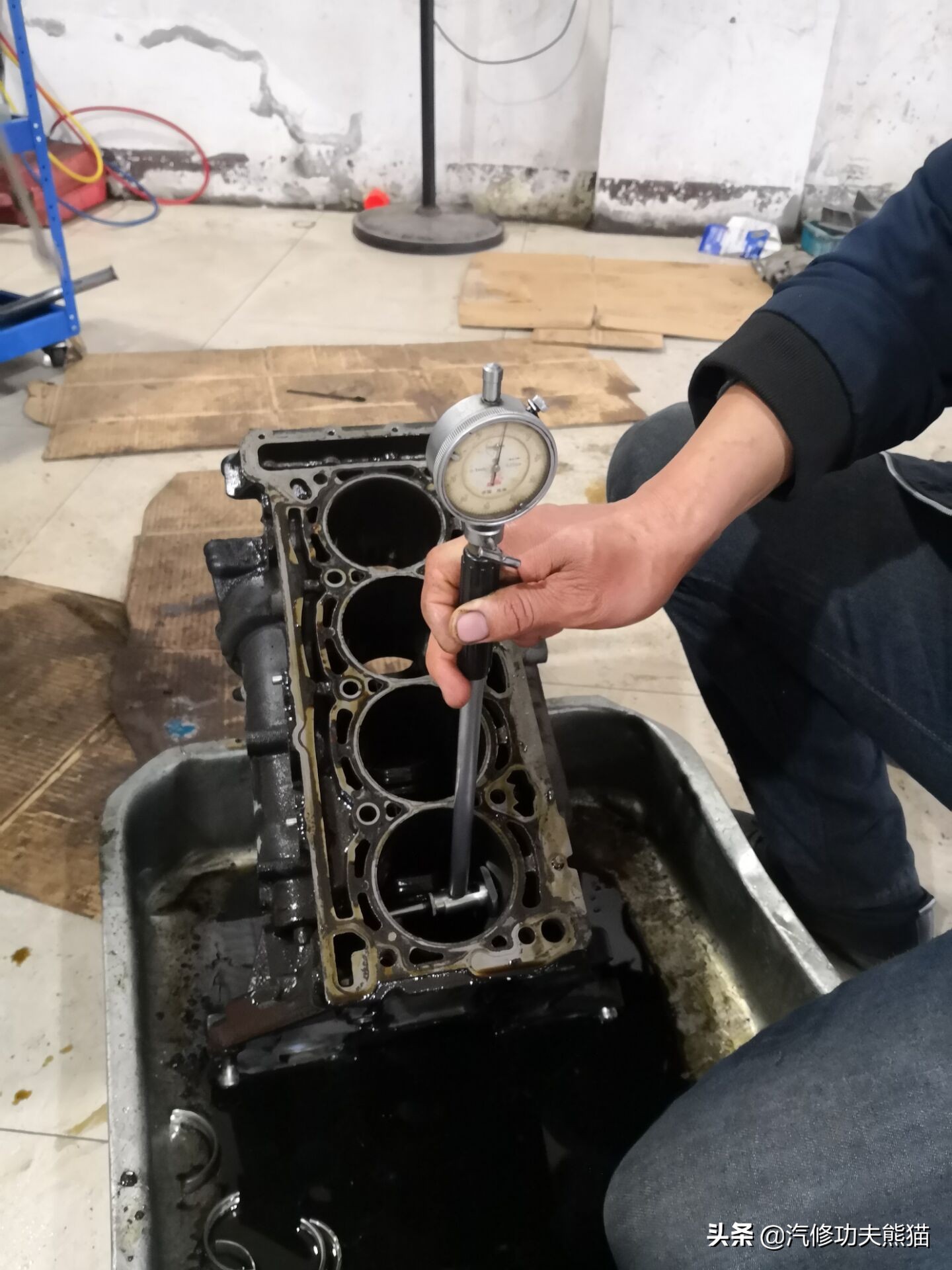 2013奥迪a4l烧机油怎么解决,奥迪a4l哪一款开始烧机油不严重