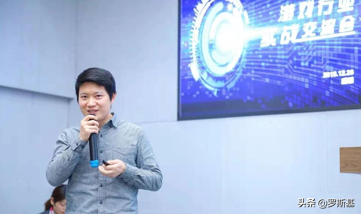 睡神飞创始人：失败50多次后，我们做出了“飞刀”和“大刀”