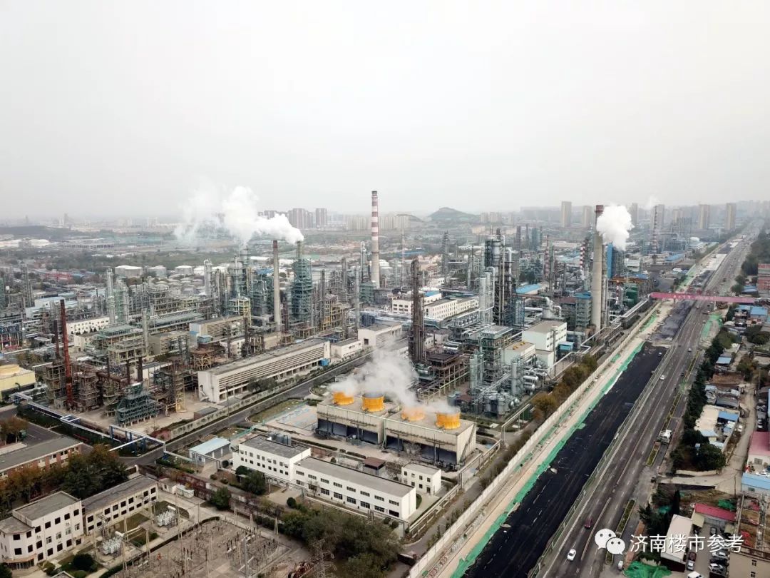济南靠近炼油厂几公里不受影响,济南炼油厂对哪个方向影响大