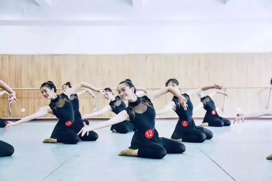 十二时辰舞蹈独舞,长安十二时辰舞蹈原版