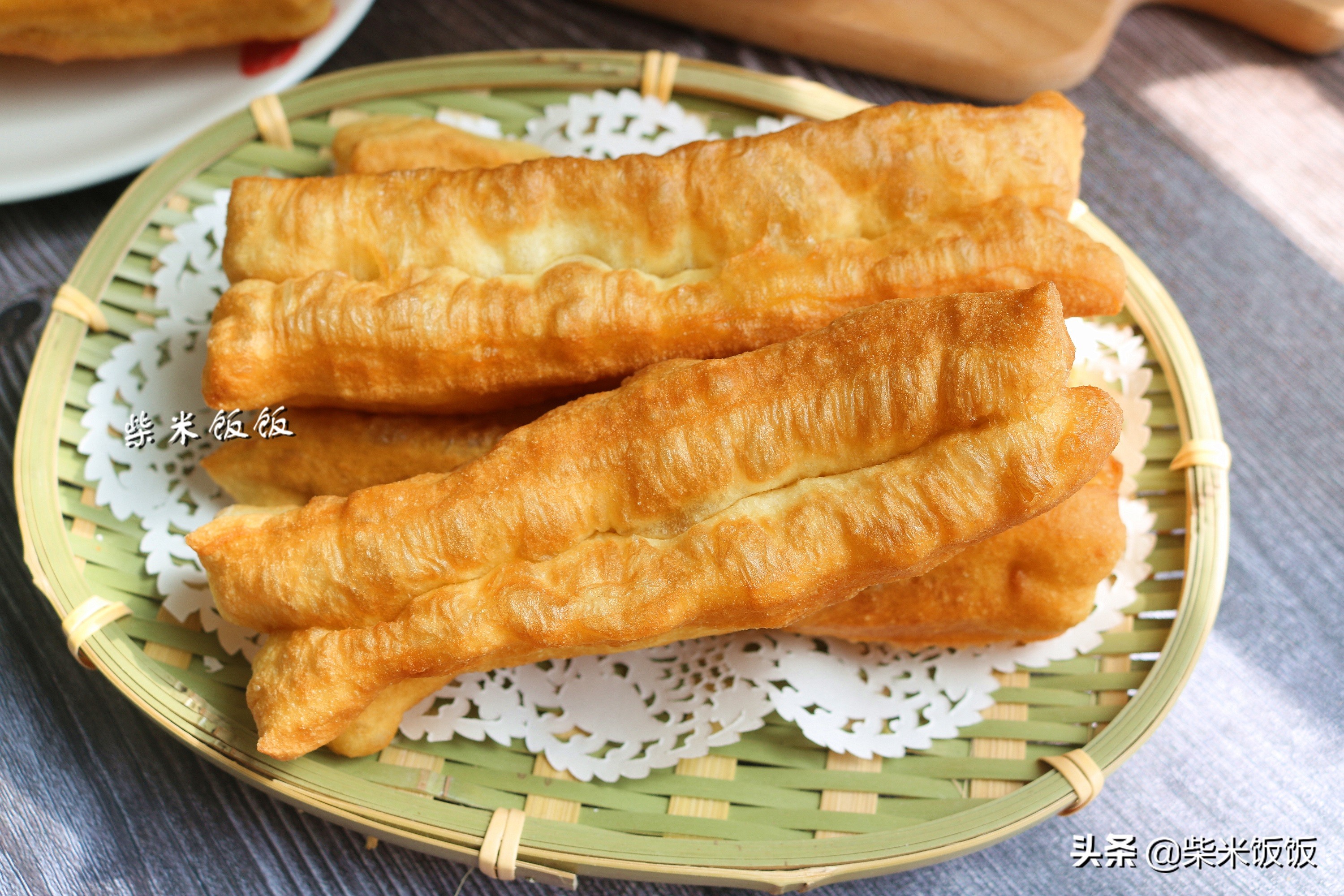 炸油条用脆皮油条粉还用放酵母吗,炸油条不用酵母油条配方口诀