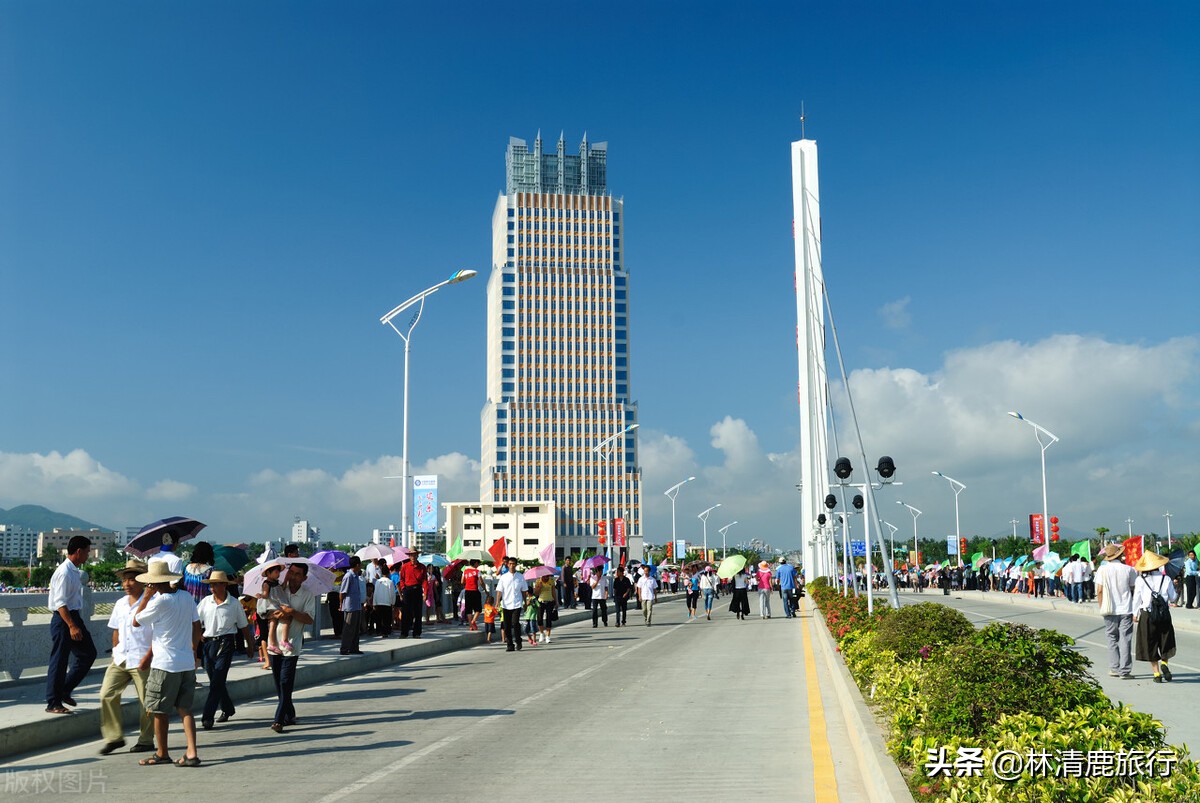 这座海滨小城真是又整洁又美丽,海南三亚哪里房价最高