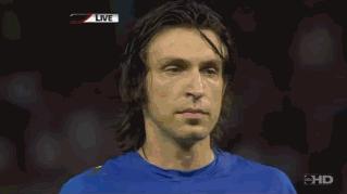 精准长传和低空传球,皮尔洛销魂长传