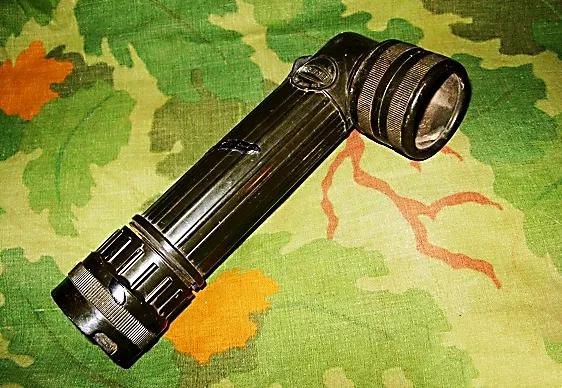 美军二战装备打火机军刀,美国神火手电特种部队装备