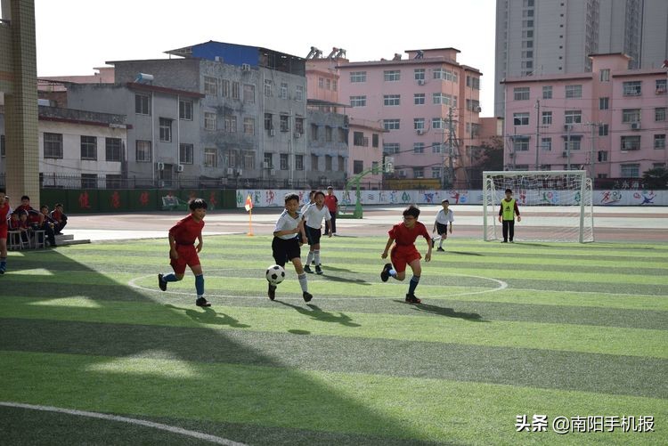 超越从足下起航下一句,2019小学校长杯足球赛