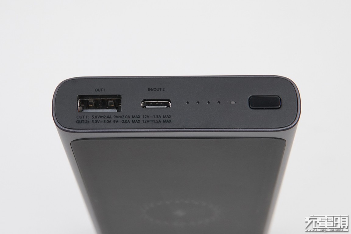 小米充电宝30000快充版拆开,小米无线充电宝10w和30w对比