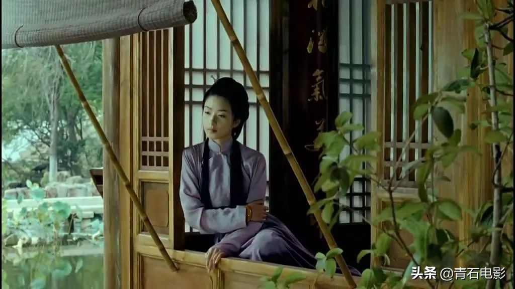 不爱化妆，因爱打魔兽打出五大公会，万茜自嘲：资深不红女演员