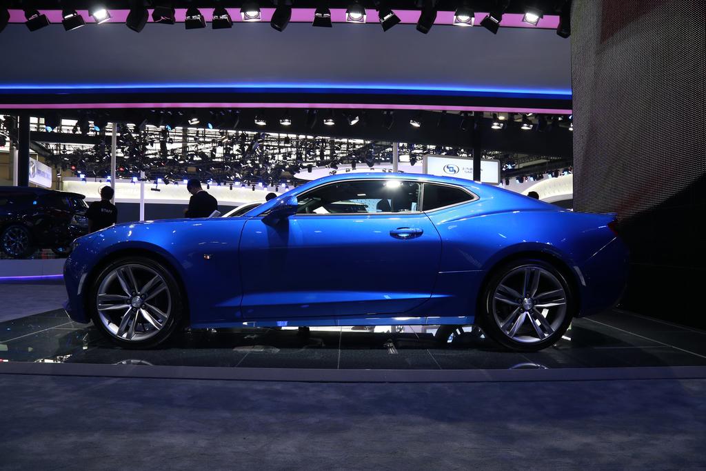 科迈罗什么定位跑车,雪佛兰科迈罗硬顶天津港