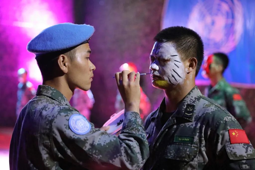 青春在边防绽放,青春在战疫中绽放朗诵