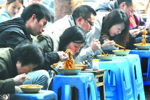 网红重庆小面真的好吃吗,中国特色美食重庆小面