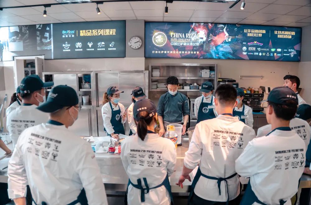 夏天面团室温放一夜会发酵吗,夏天面团控温加冰水吗